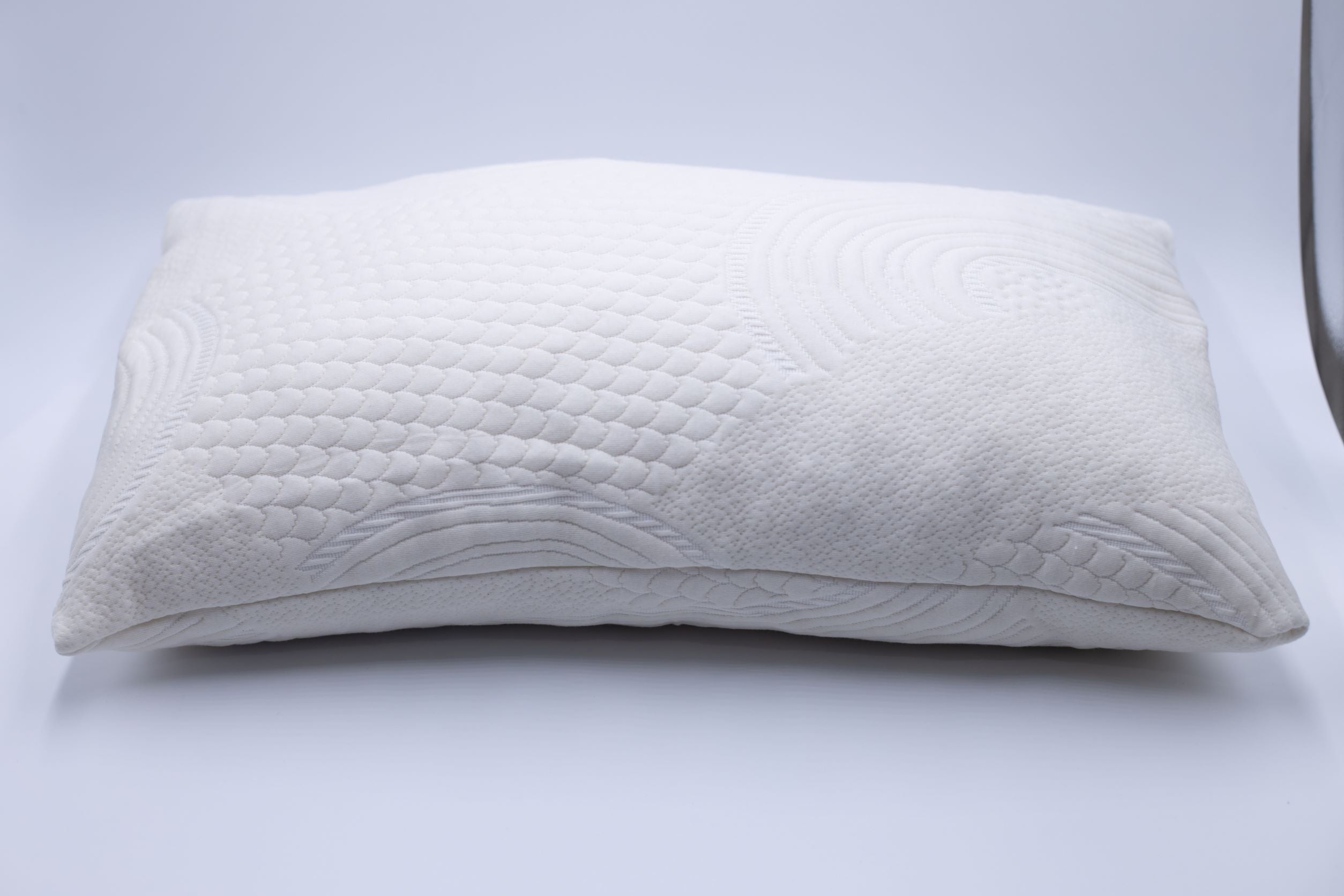 100% Organic Latex Pillow [GOLS Certified] with Organic Cotton Cover, Dual  Zone Pillow: Firm Support Zone and Soft Plush Comfort Zone (Standard Size)